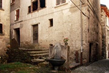 Scorci e vicoli (Foto di Alessandro Vecchi - 2013)