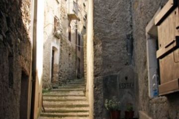 Scorci e vicoli (Foto di Alessandro Vecchi - 2013)