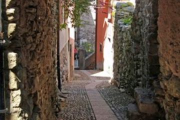 Scorci e vicoli (Foto di Alessandro Vecchi - 2013)